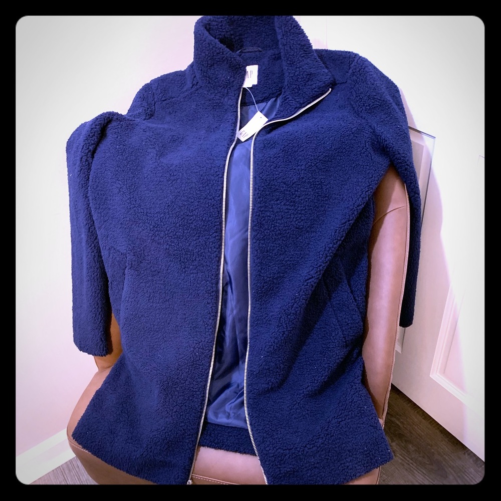 Gap Sherpa coat!! Xs